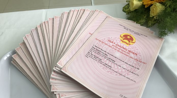 Chủ đầu tư chưa quyết toán, khách hàng có được cấp sổ hồng